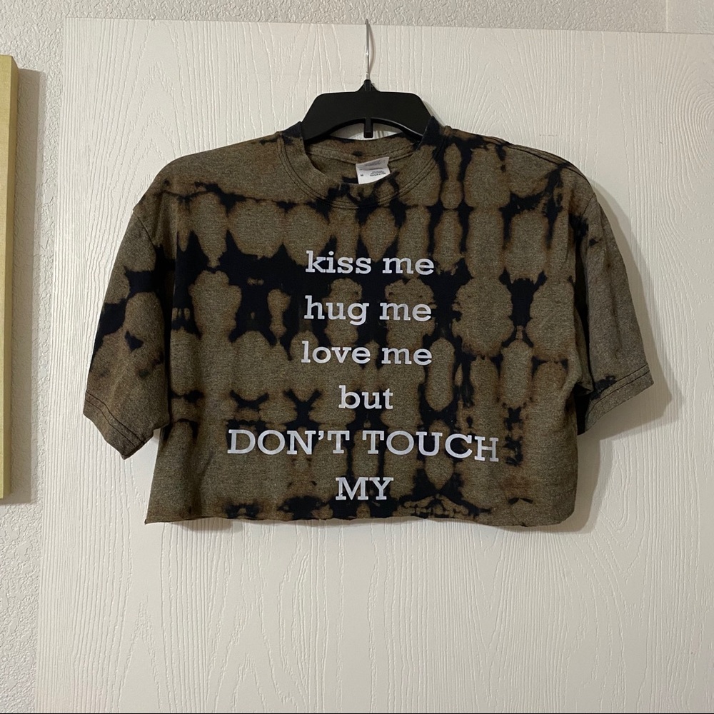 Kiss Me Gildan Womens T-shirt Crop Top